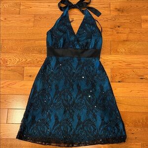 Jones New York Teal Lace Halter Cocktail Dress with Black Waistband